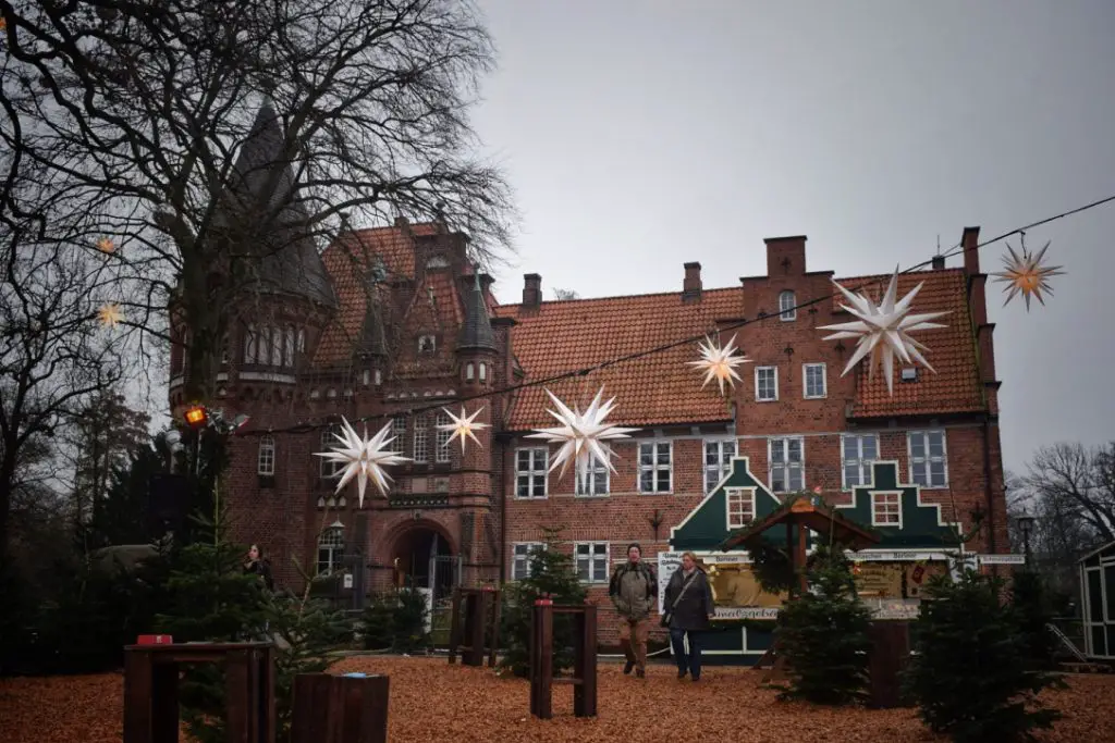 Bergedorf Christmas Markets in front of Bergedorf Castle