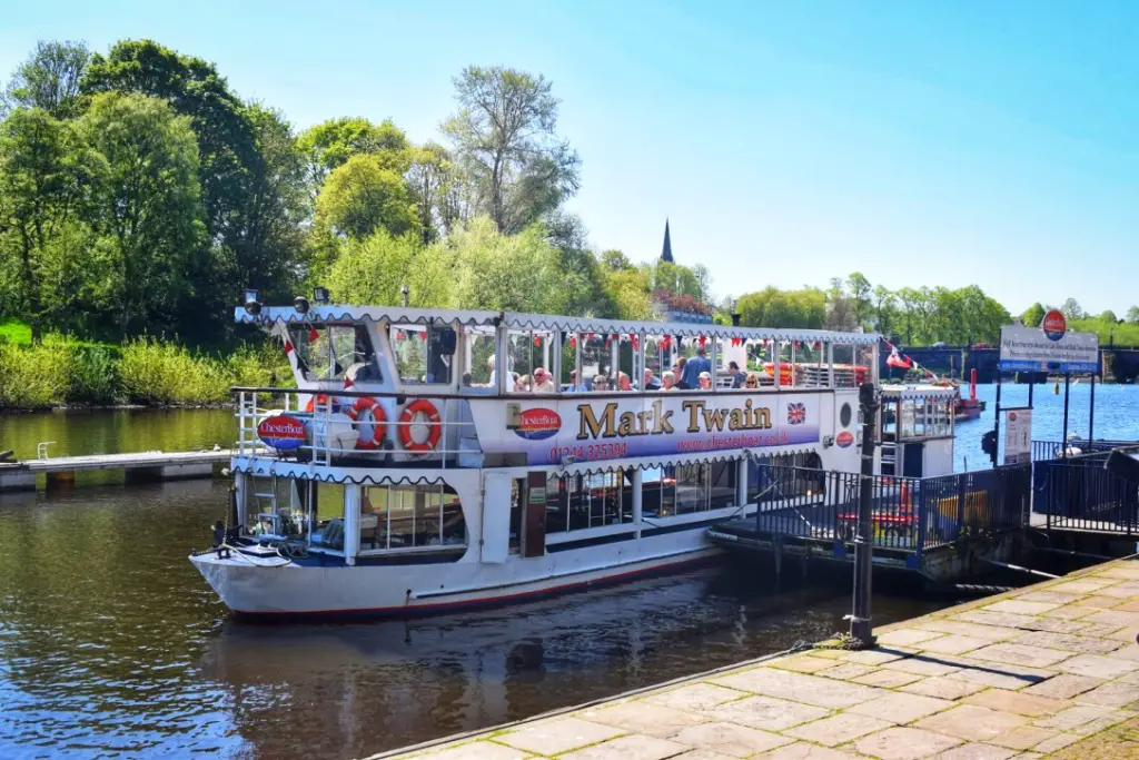 chester england tour guide