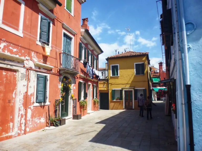 How to get to Burano from Venice and things to do when you get there