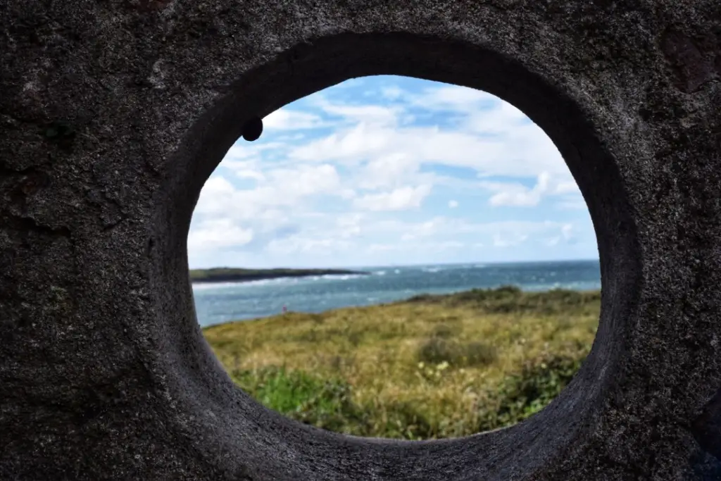 Exploring the Rosses Point Coastal Walk