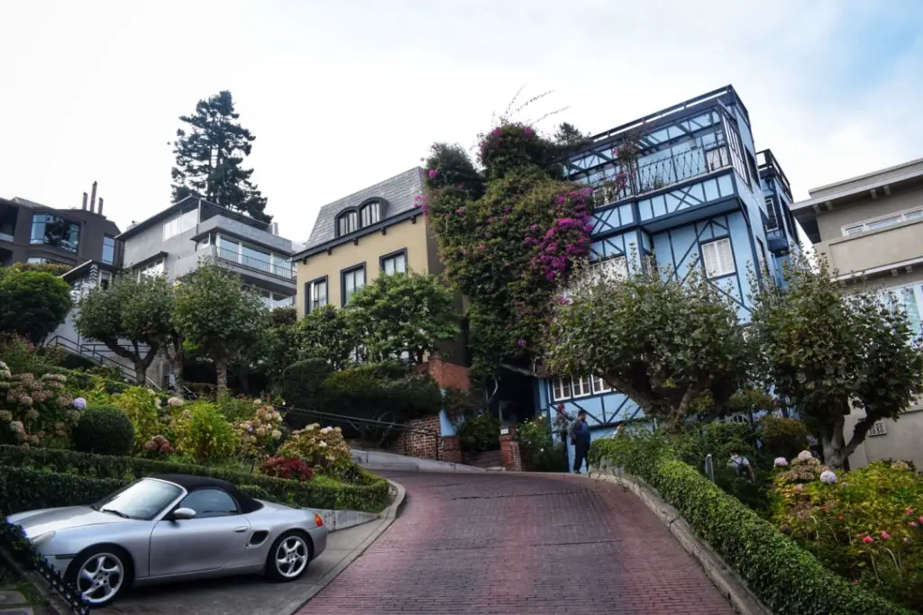 The Houses on Lombard Street The Houses on Lombard Street