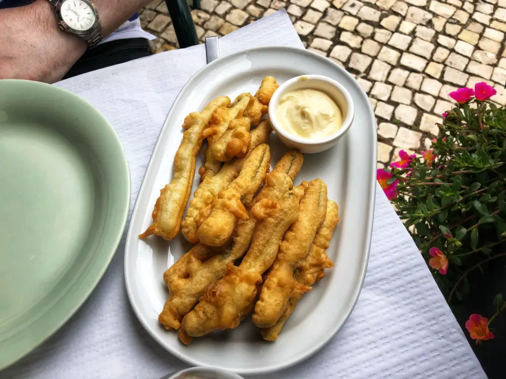 things to eat in Lisbon tempura beans