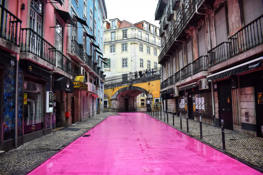 The pink street one of the best places for nightlife on your weekend in Lisbon