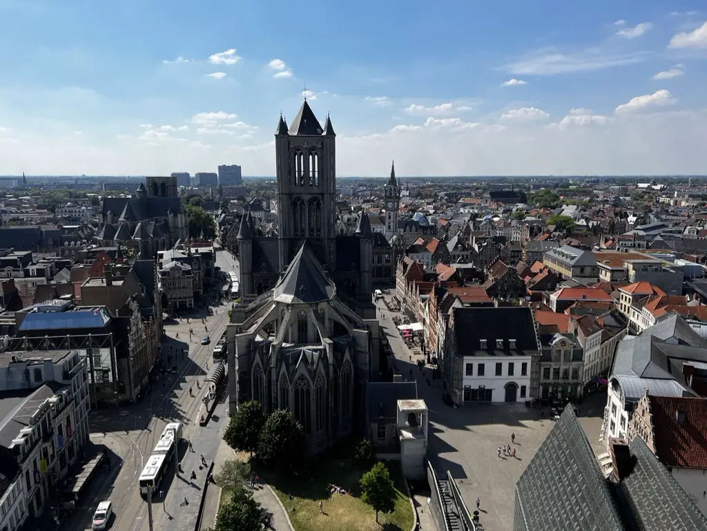 ghent crazy tourist