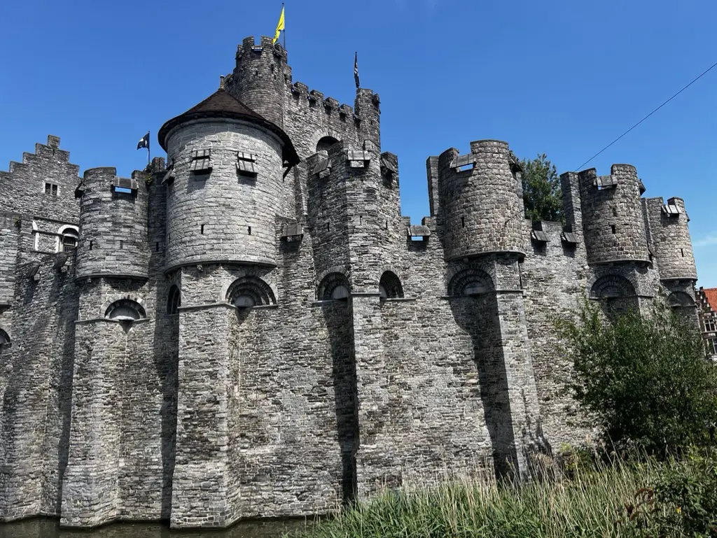 ghent crazy tourist