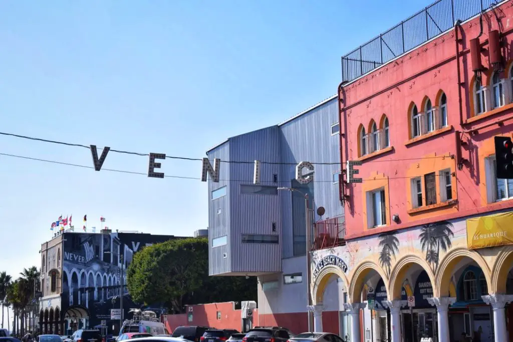 tourist attractions in venice beach california