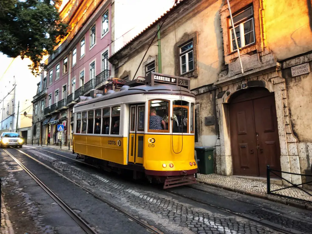 4 day tours of lisbon