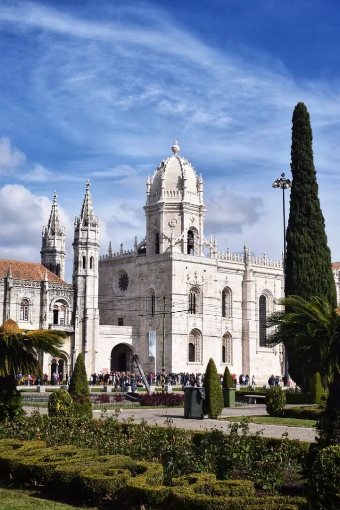 4 day tours of lisbon