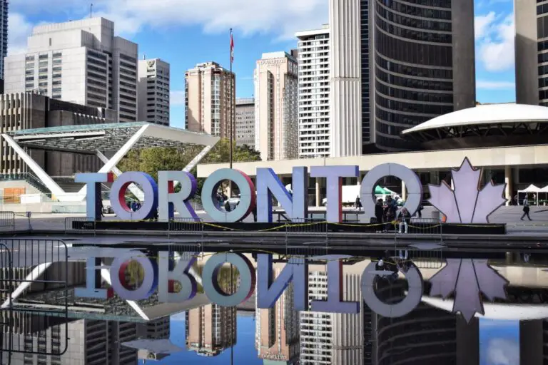 Is Toronto worth visiting? Is Toronto expensive? And everything else you need to know