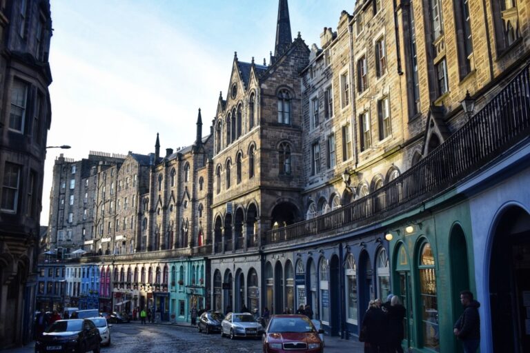 Planning the perfect day trip to Edinburgh: Everything you need to know