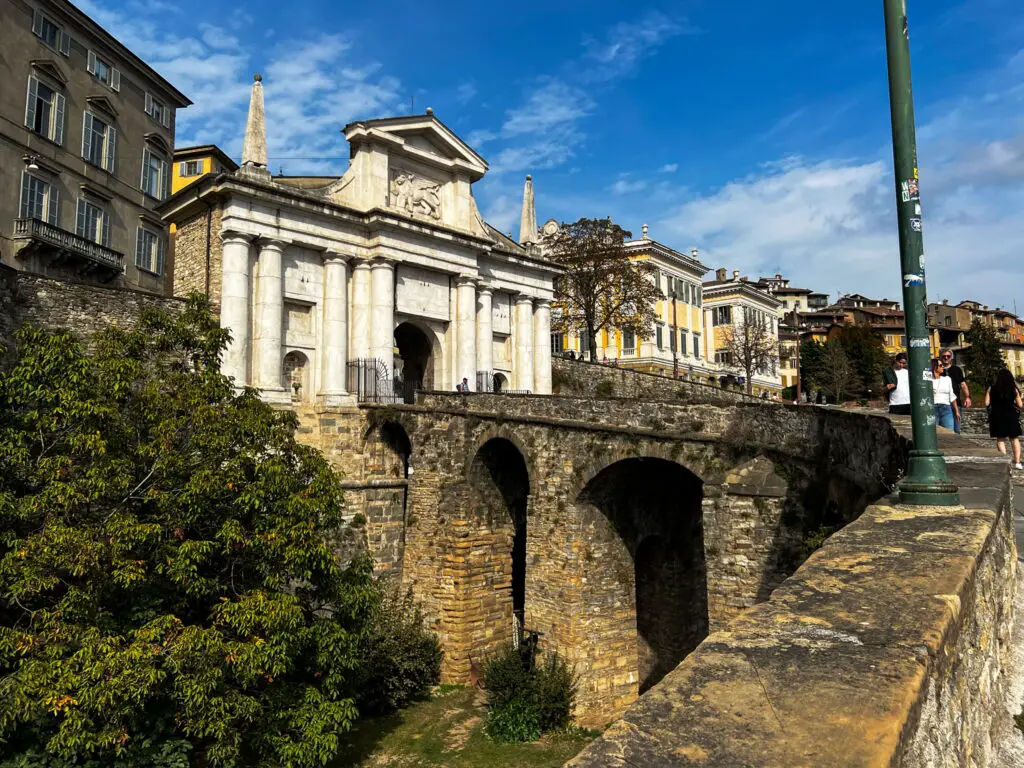 bergamo tourist tax